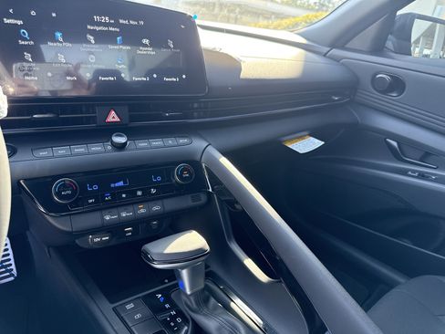 New 2026 Hyundai Elantra Sport image 10