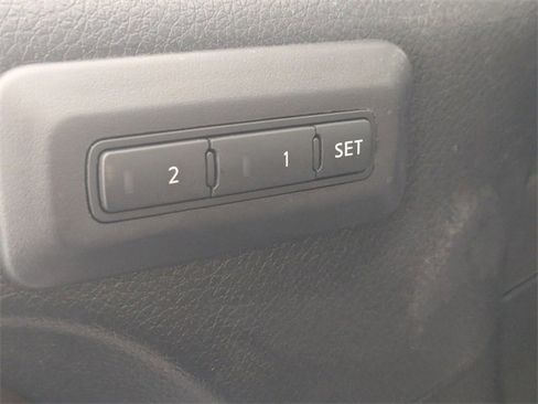 Used 2023 Nissan Titan Platinum Reserve w/ Moonroof Package image 11