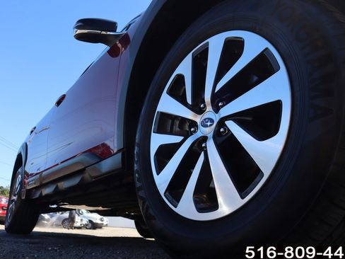 Used 2023 Subaru Outback Premium image 11