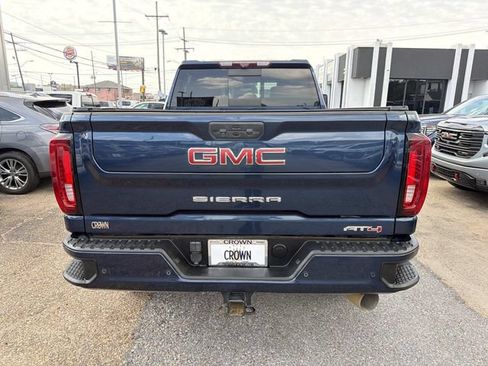 Used 2022 GMC Sierra 2500 AT4 w/ AT4 Premium Plus Package AWD/4WD image 8