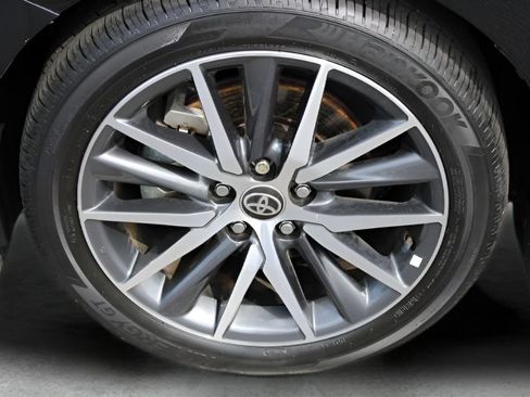 Certified 2024 Toyota Camry XLE w/ Cold Weather Package AWD/4WD image 3