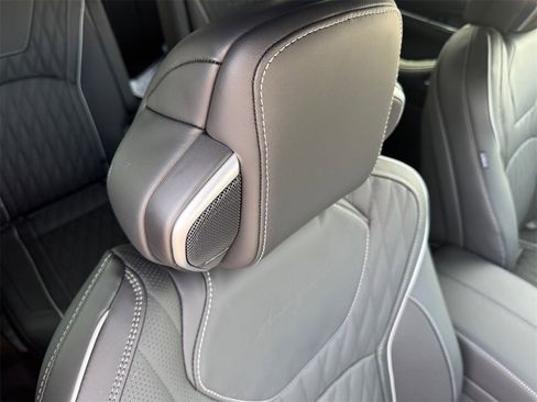 New 2026 INFINITI QX60 Autograph image 13