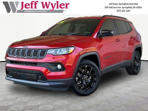 Used 2026 Jeep Compass Latitude AWD/4WD image 1