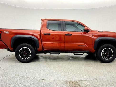 Used 2025 Toyota Tacoma TRD Off-Road image 4