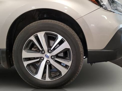 Used 2019 Subaru Outback 3.6R Limited w/ Popular Package #2 AWD/4WD image 33