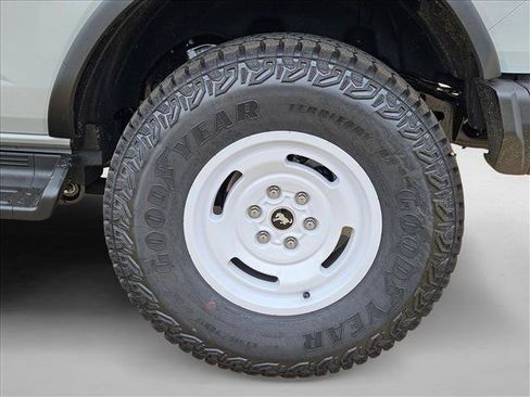 New 2026 Ford Bronco Heritage Edition AWD/4WD image 10