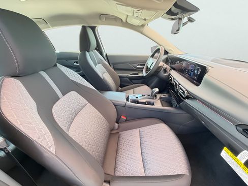New 2026 Nissan Sentra SV FWD image 32