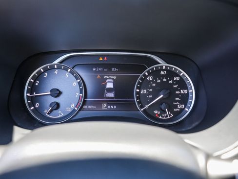 Used 2022 Nissan Frontier SV RWD image 13