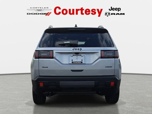 New 2026 Jeep Cherokee Laredo AWD/4WD image 4