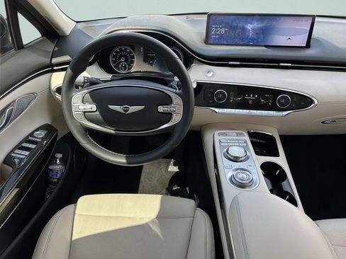 Used 2022 Genesis GV70 2.5T AWD/4WD image 19