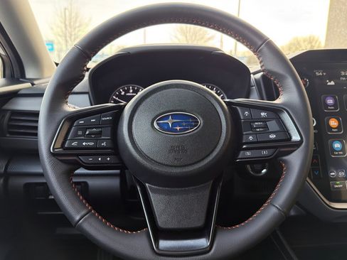 Used 2025 Subaru Crosstrek 2.5i Limited w/ Crosstrek Mirror Package image 23