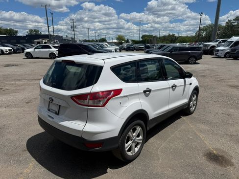 Used 2014 Ford Escape SE w/ Equipment Group 201A AWD/4WD image 2
