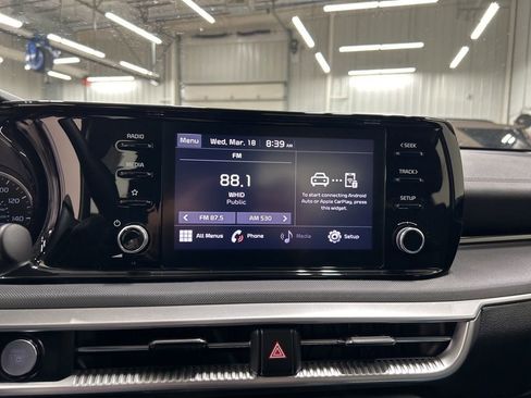 Used 2022 Kia K5 LXS image 17