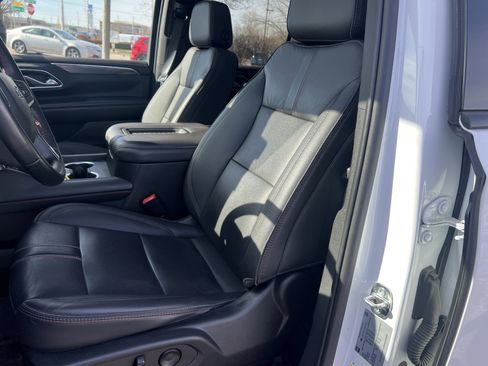 Used 2022 Chevrolet Tahoe RST w/ Luxury Package image 9