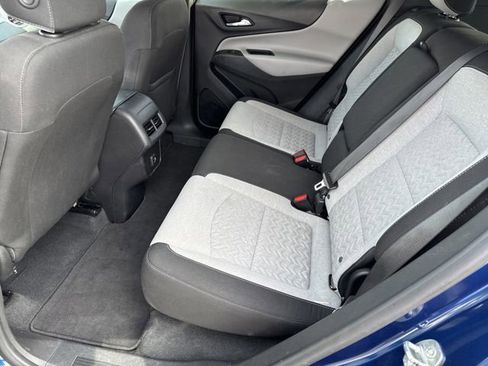 Used 2022 Chevrolet Equinox LT FWD image 19