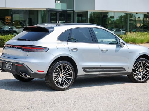 Certified 2026 Porsche Macan AWD/4WD image 17