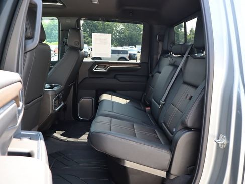 Used 2026 Chevrolet Silverado 3500 High Country w/ High Country Premium Package AWD/4WD image 11
