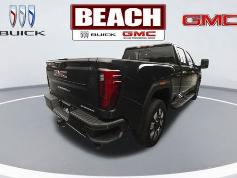 Used 2024 GMC Sierra 2500 Denali w/ Denali Reserve Package AWD/4WD image 3