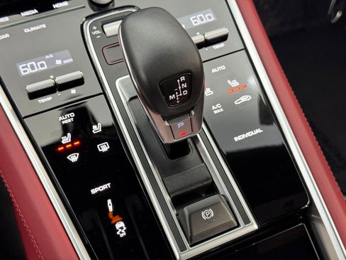 Used 2023 Porsche Panamera Platinum Edition w/ Smoking Package image 34