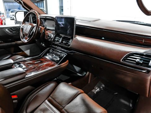 Used 2018 Lincoln Navigator Black Label w/ Cargo Package image 13