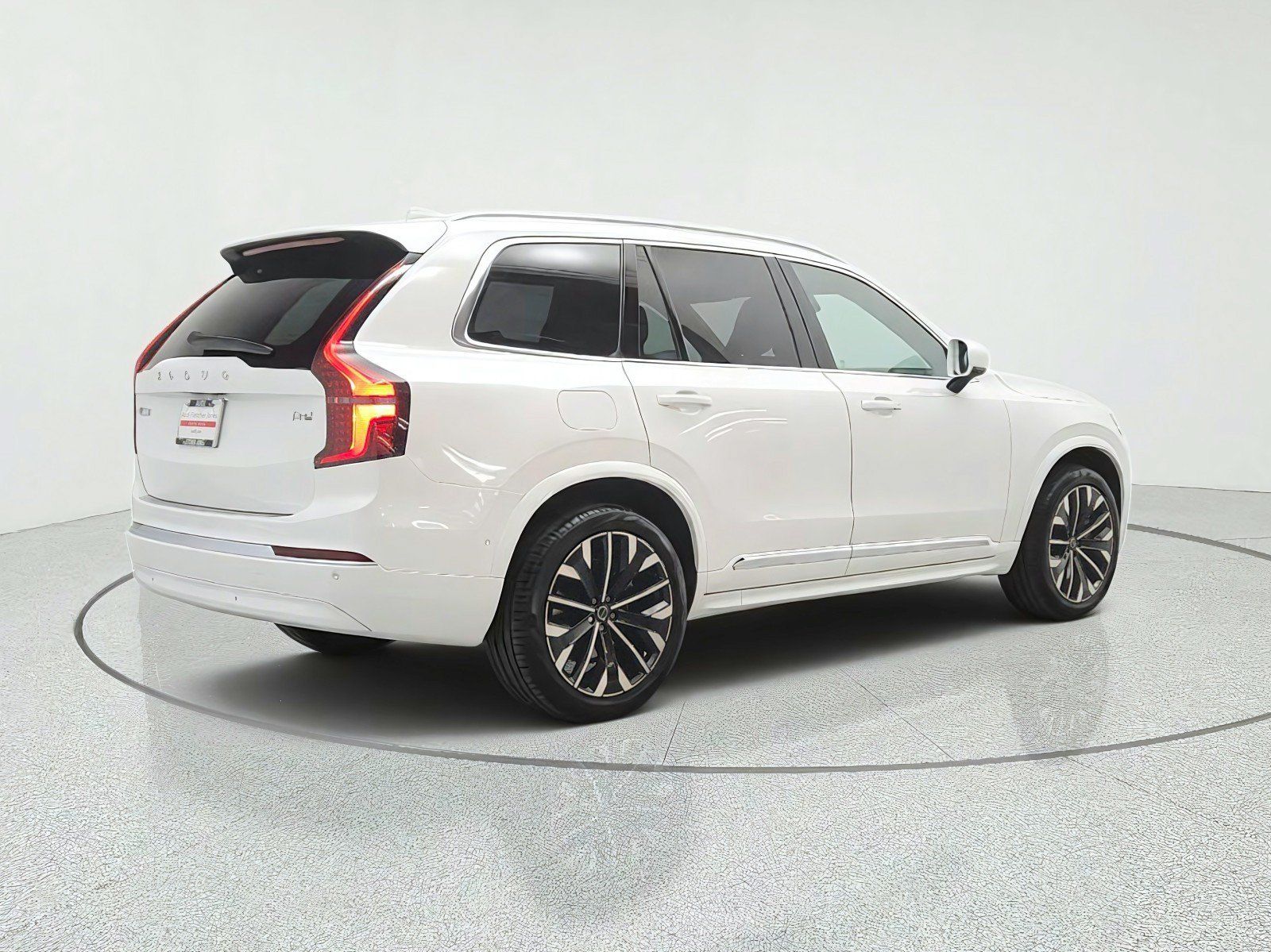 Used 2026 Volvo XC90 T8 Plus w/ Protection Package Premier AWD/4WD image 5