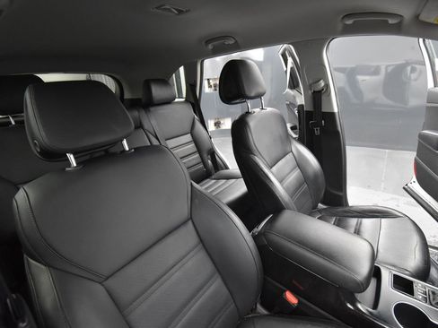 Used 2016 Kia Sorento EX image 17