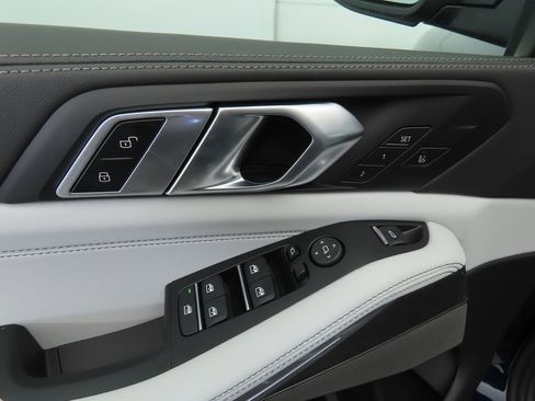 Used 2026 BMW X5 xDrive40i image 24