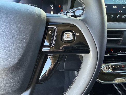 New 2026 Lincoln Corsair Premiere image 29