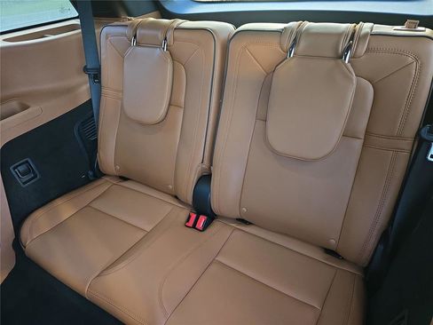 Used 2025 Lincoln Aviator Black Label image 9