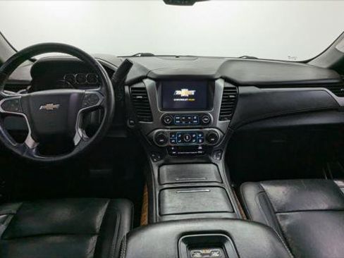 Used 2017 Chevrolet Suburban Premier image 28