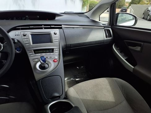 Used 2015 Toyota Prius Two FWD image 25