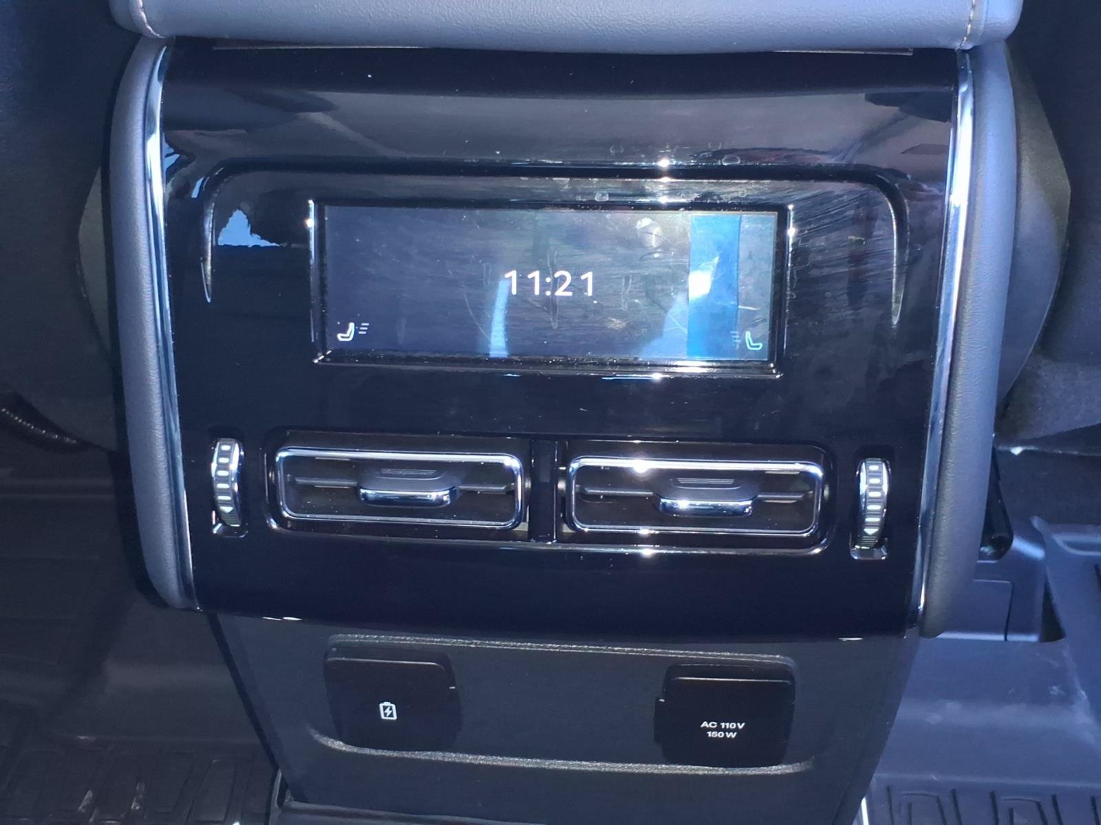 Used 2025 Lincoln Aviator Reserve w/ Equipment Group 201A AWD/4WD image 13