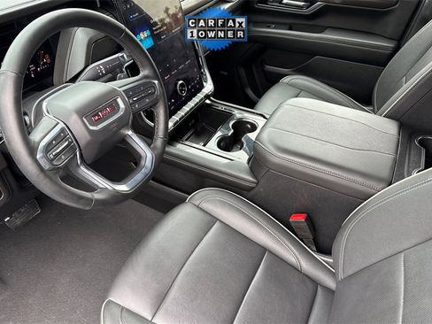 Used 2025 GMC Yukon Elevation image 4