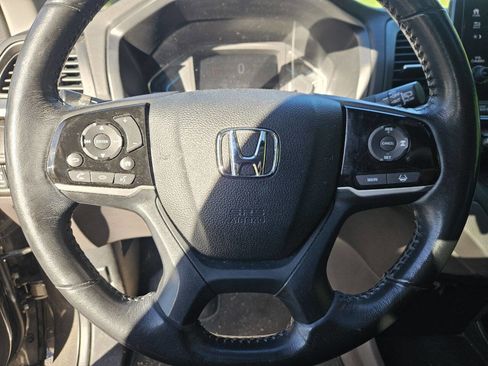 Used 2018 Honda Odyssey EX-L image 24