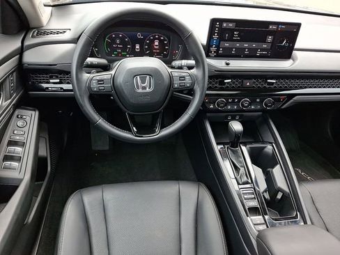 Used 2024 Honda Accord EX-L image 11
