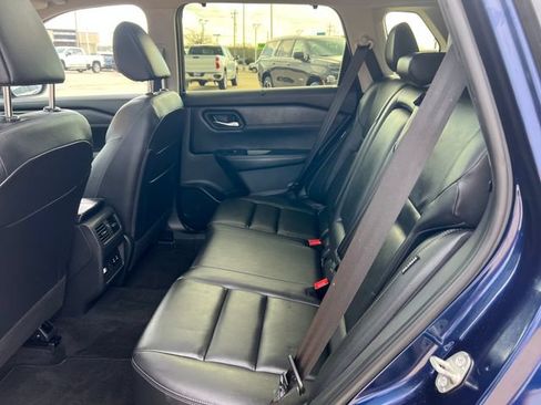 Used 2025 Nissan Rogue SL w/ Tech Package AWD/4WD image 19