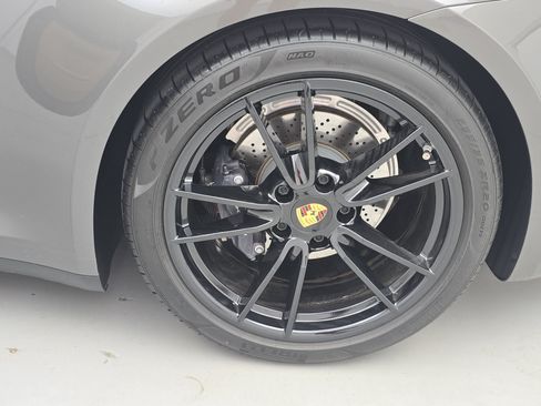 Certified 2022 Porsche 911 Carrera RWD image 35