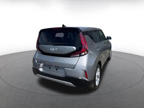 Used 2025 Kia Soul LX w/ LX Technology Package image 14