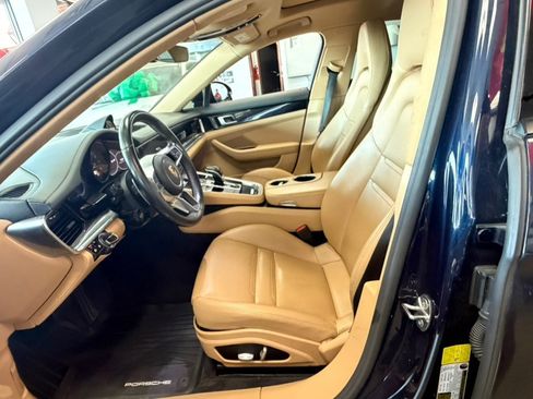 Used 2018 Porsche Panamera 4 AWD/4WD image 23