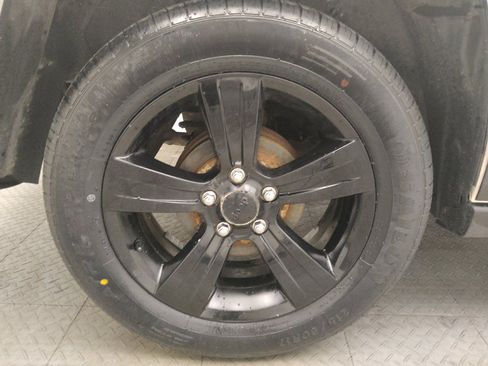 Used 2015 Jeep Patriot High Altitude FWD image 31