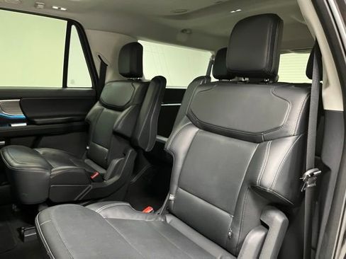 Used 2025 Ford Expedition Max Platinum AWD/4WD image 47