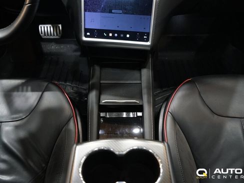 Used 2013 Tesla Model S Performance RWD image 17