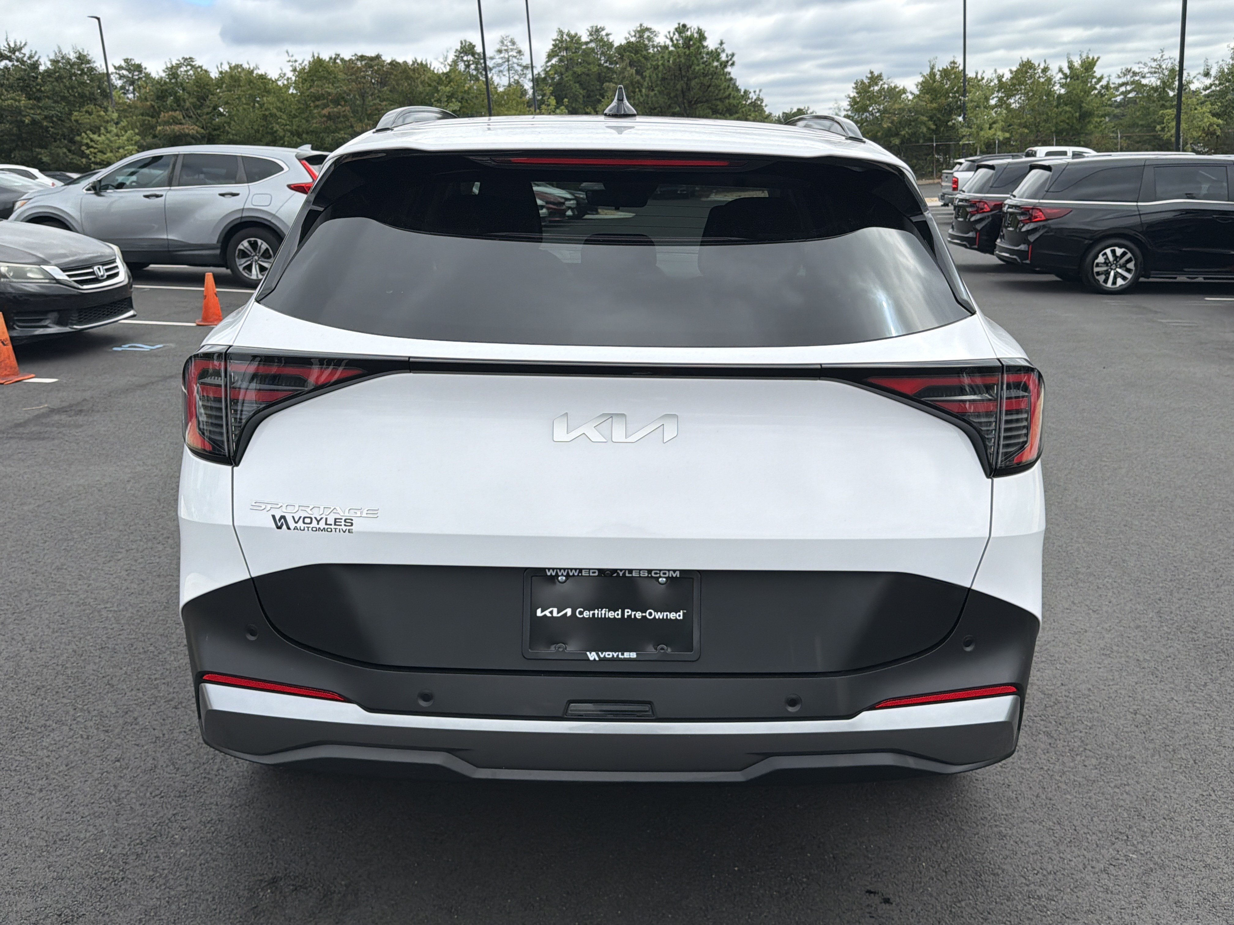 Certified 2026 Kia Sportage EX w/ EX Panorama Roof Package FWD image 6