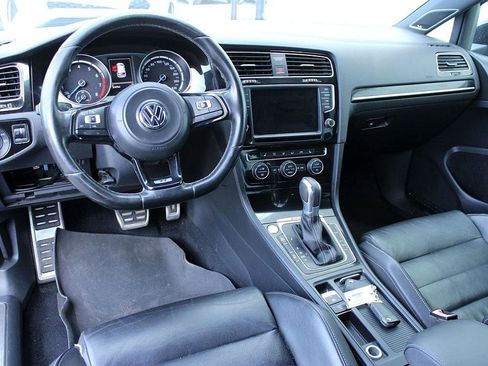 Used 2016 Volkswagen Golf R image 10