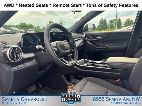 Used 2025 Chevrolet Equinox LT AWD/4WD image 16