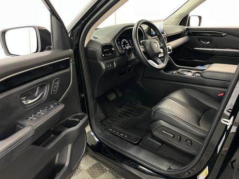 Used 2024 Honda Pilot Touring image 27