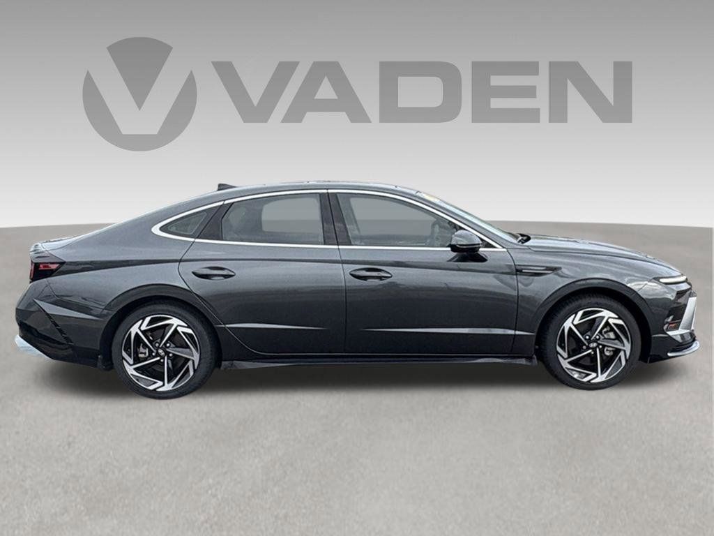New 2024 Hyundai Sonata SEL w/ Convenience Package FWD image 9