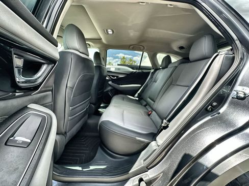 Used 2025 Subaru Outback Limited image 4