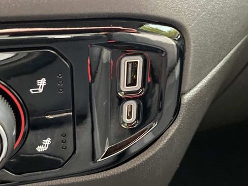 Used 2023 Chevrolet Silverado 1500 LT AWD/4WD image 26