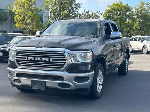 Used 2024 RAM 1500 Laramie AWD/4WD image 1